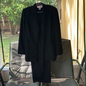 Rena Rowan size 10 ladies pants suite